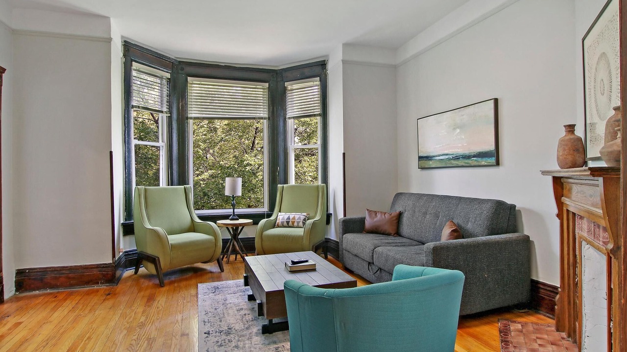 Photo of Livingroom in Uptown