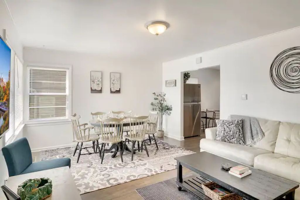 Photo of Livingroom in Lombard
