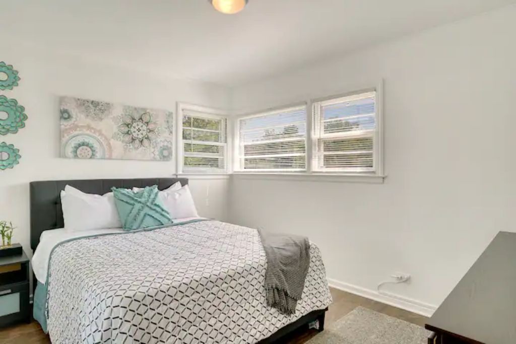 Photo of Bedroom in Lombard