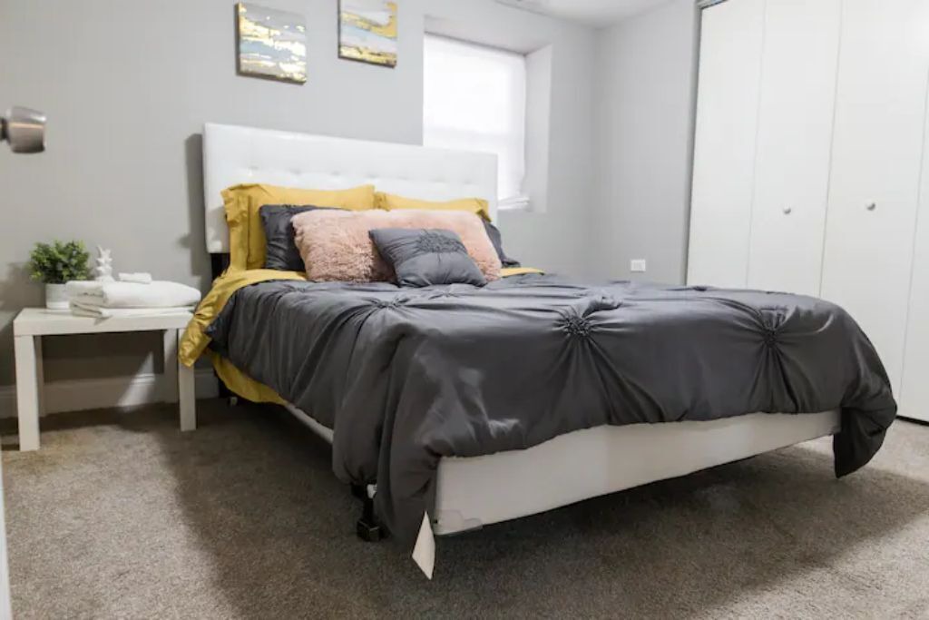 Photo of Bedroom in Albany Park