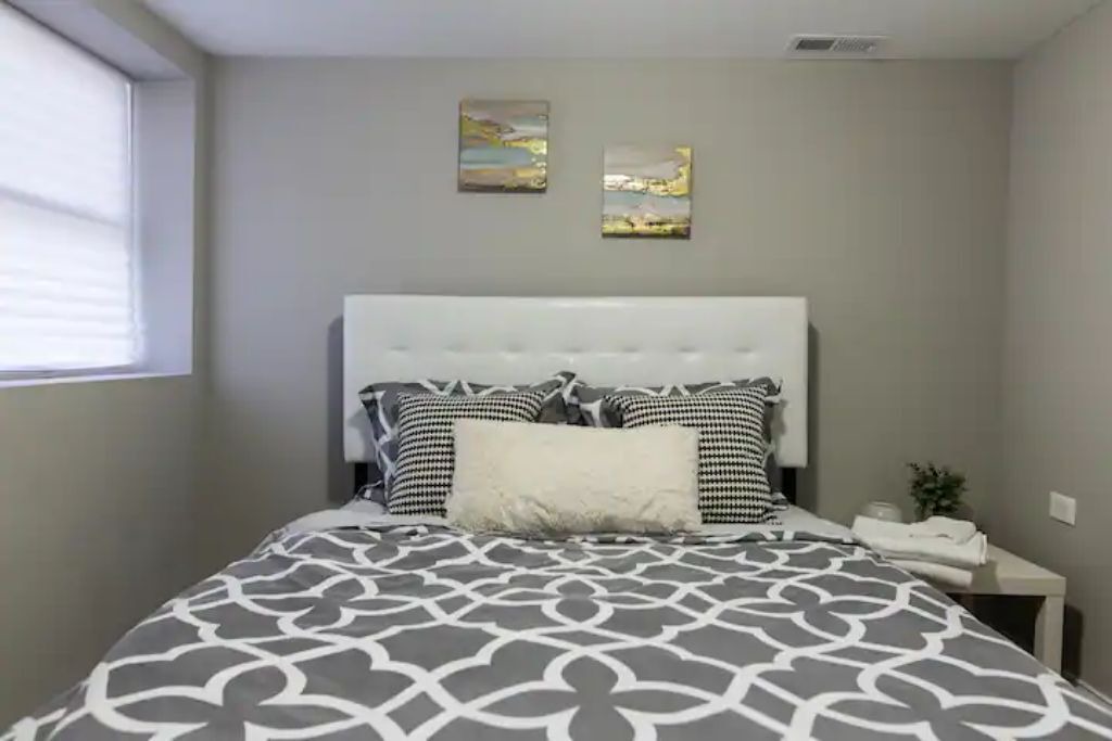 Photo of Bedroom in Albany Park