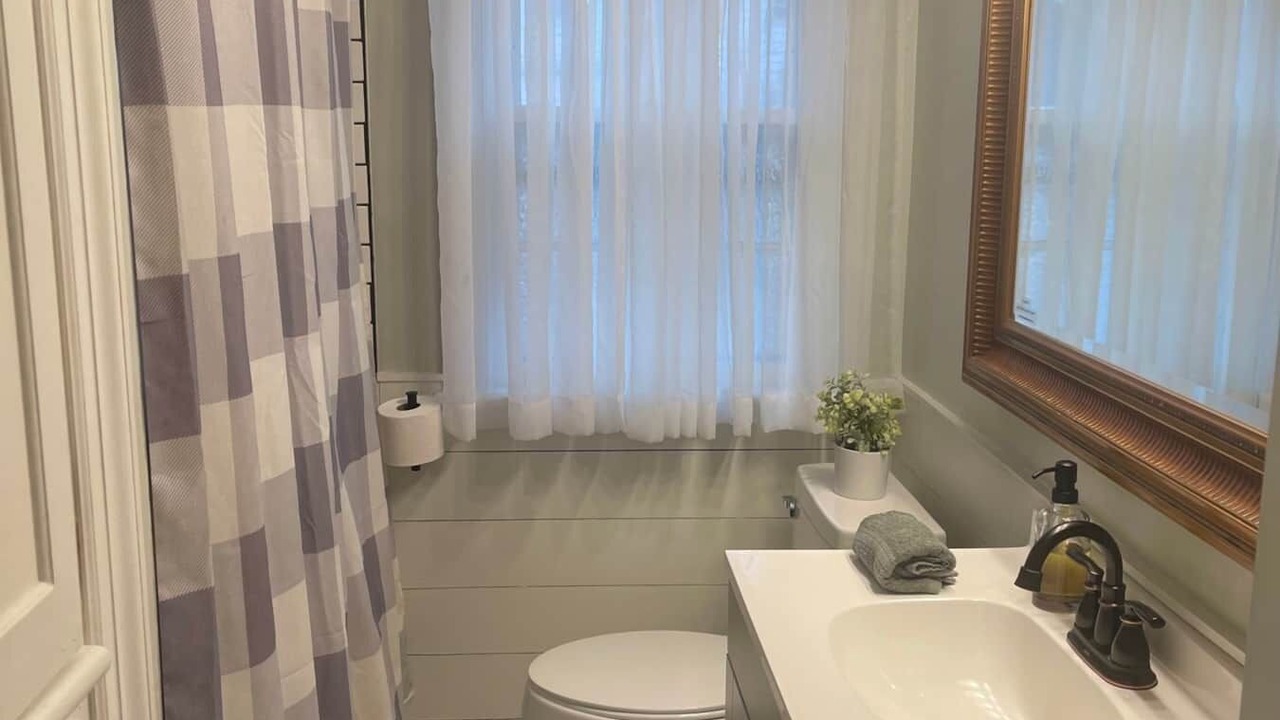 Photo of Bathroom in West Peoria