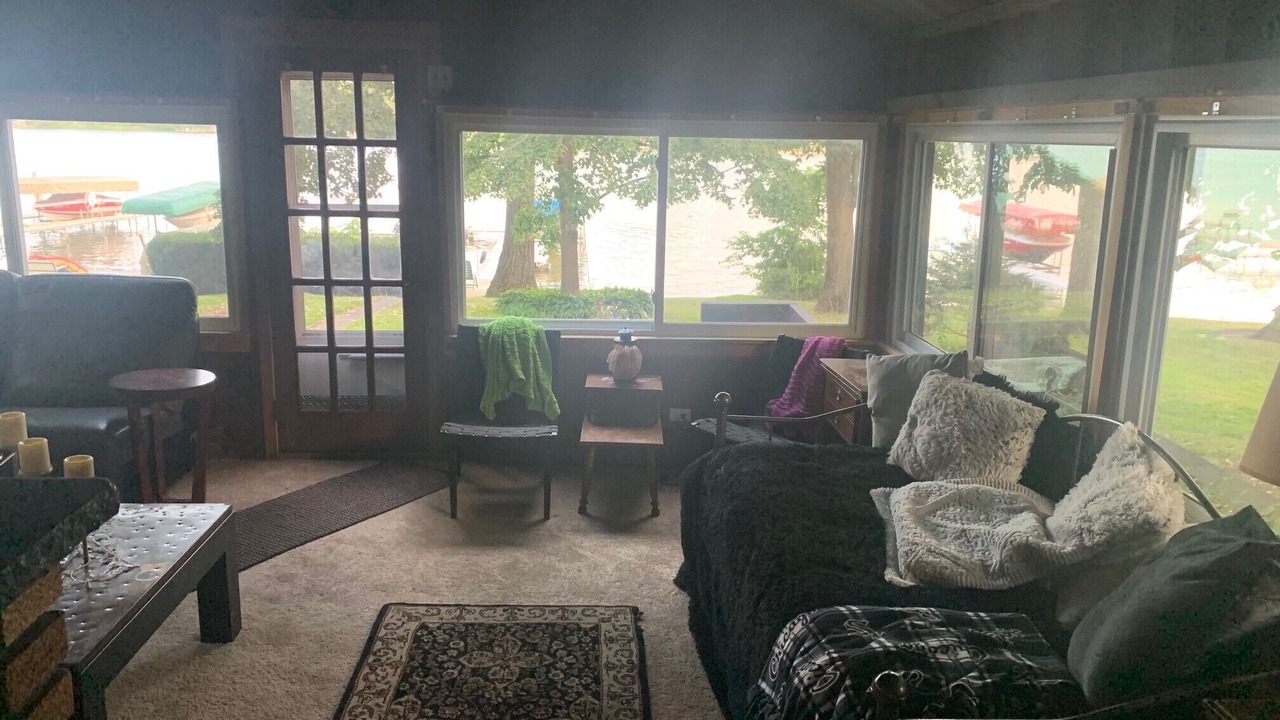 Photo of Bedroom in Channel Lake
