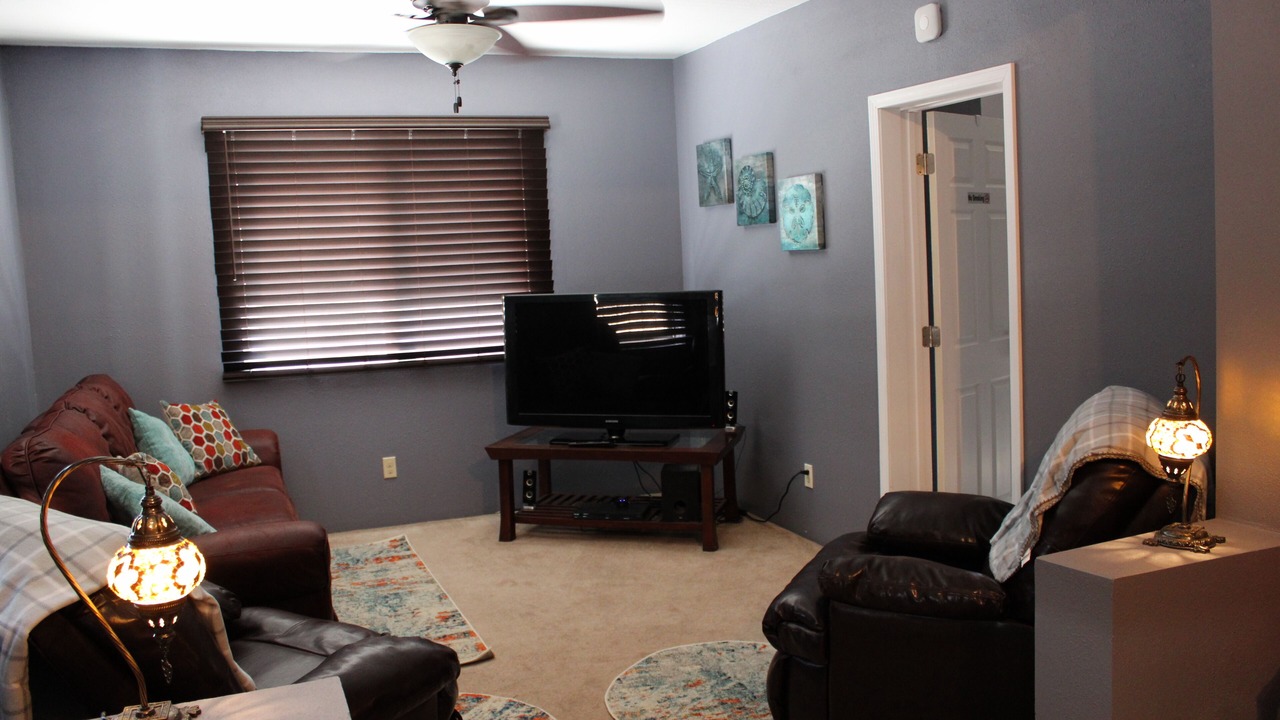 Photo of Livingroom in Alton