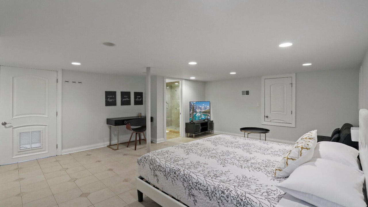 Photo of Bedroom in Des Plaines