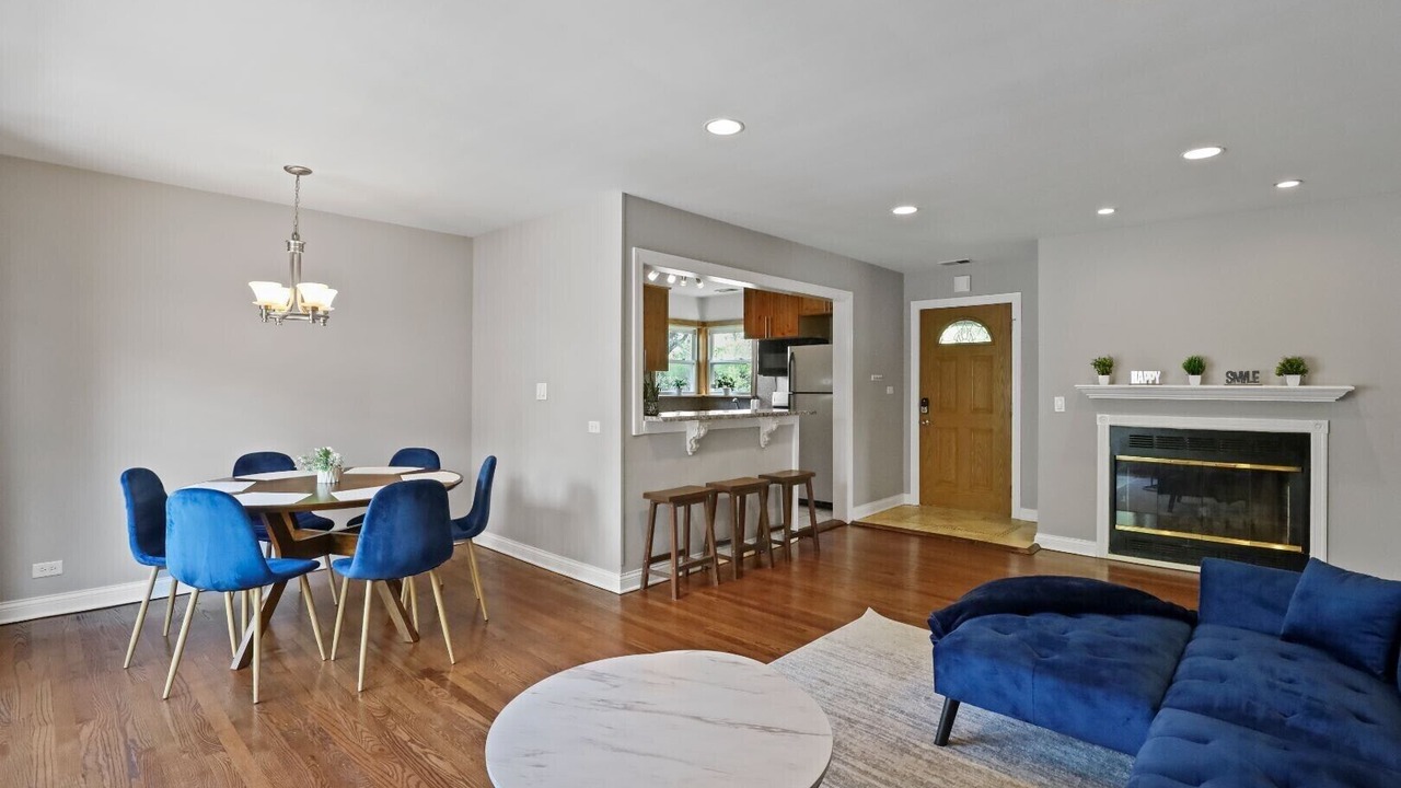 Photo of Livingroom in Des Plaines