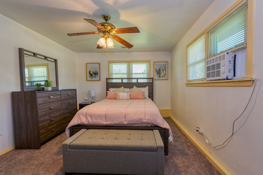 Photo of Bedroom in Olympia Fields