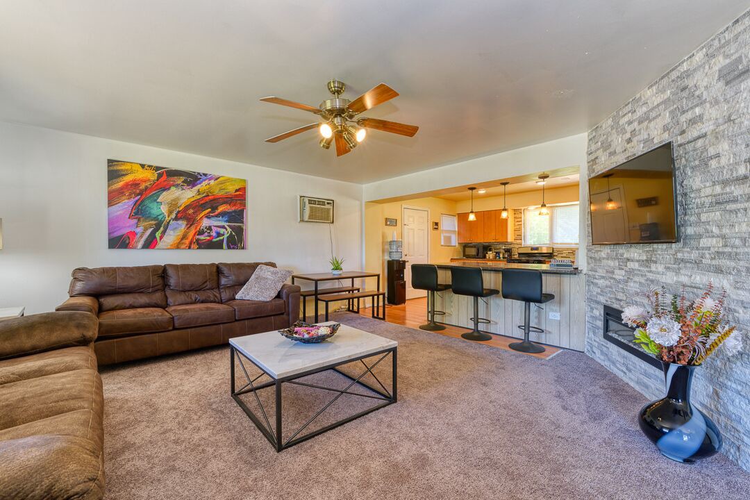 Photo of Livingroom in Olympia Fields