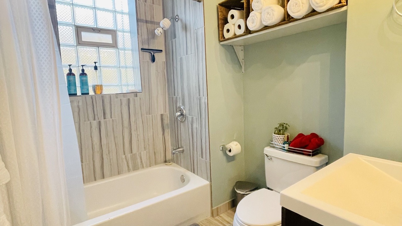 Photo of Bathroom in Avondale