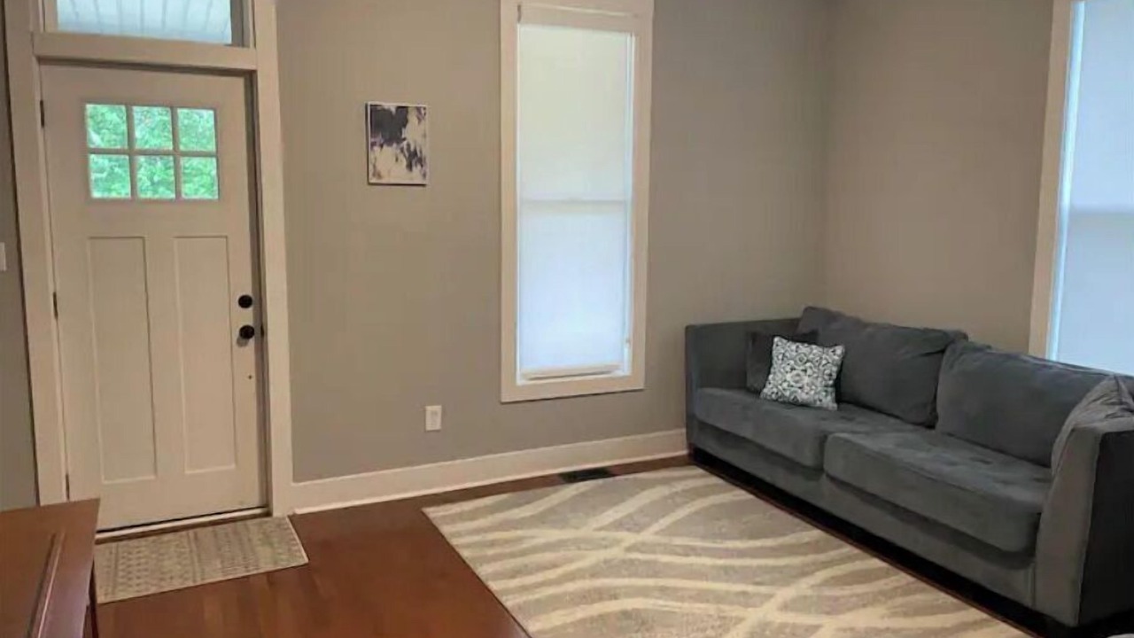 Photo of Livingroom in Mattoon