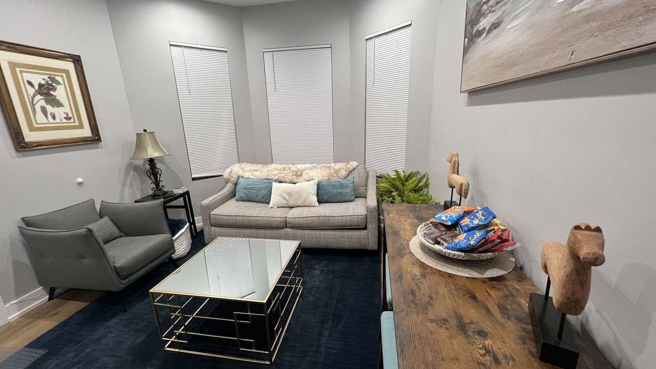 Photo of Livingroom in Greater Grand Crossing