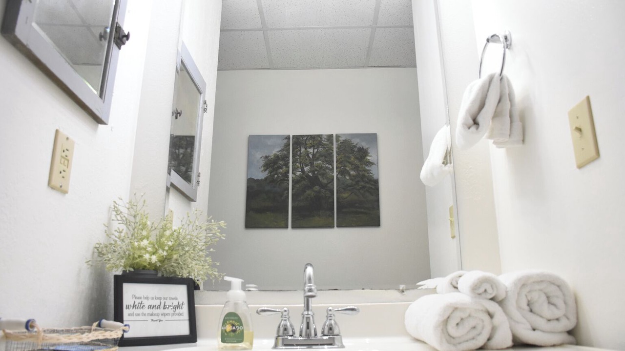 Photo of Bathroom in Nauvoo