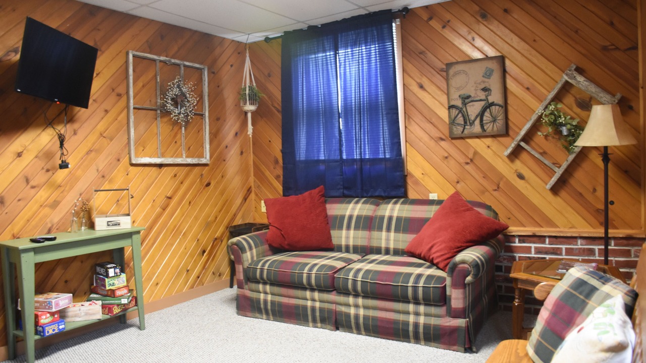 Photo of Livingroom in Nauvoo
