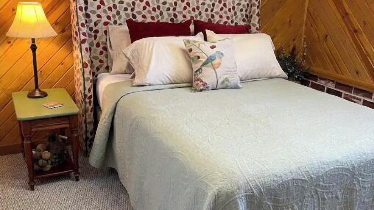 Photo of Bedroom in Nauvoo