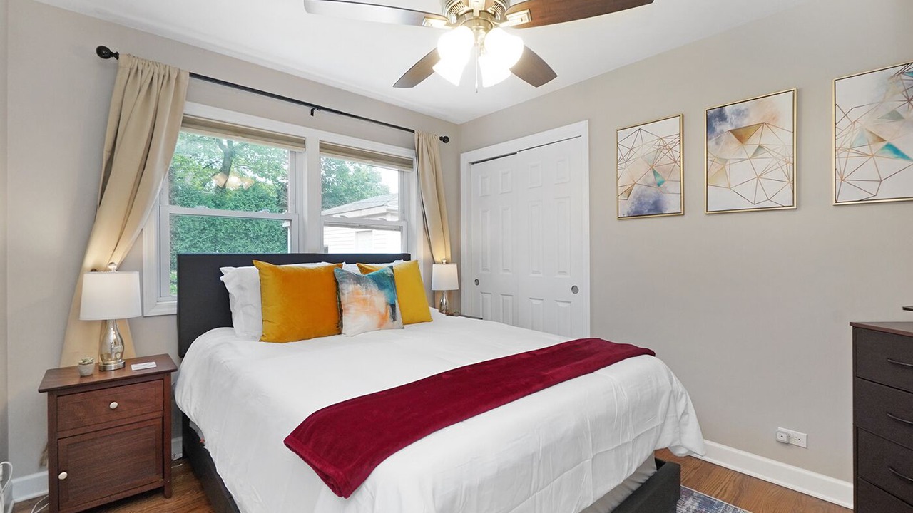 Photo of Bedroom in Arlington Heights