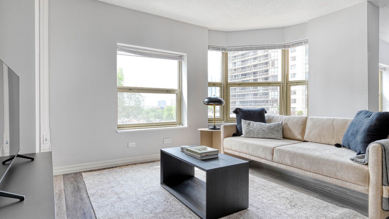 Photo of Livingroom in Rush and Division