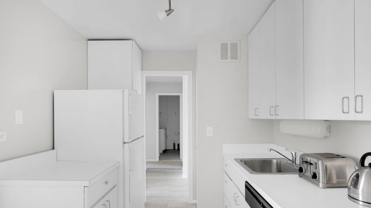 Photo of Kitchen in Lake View East
