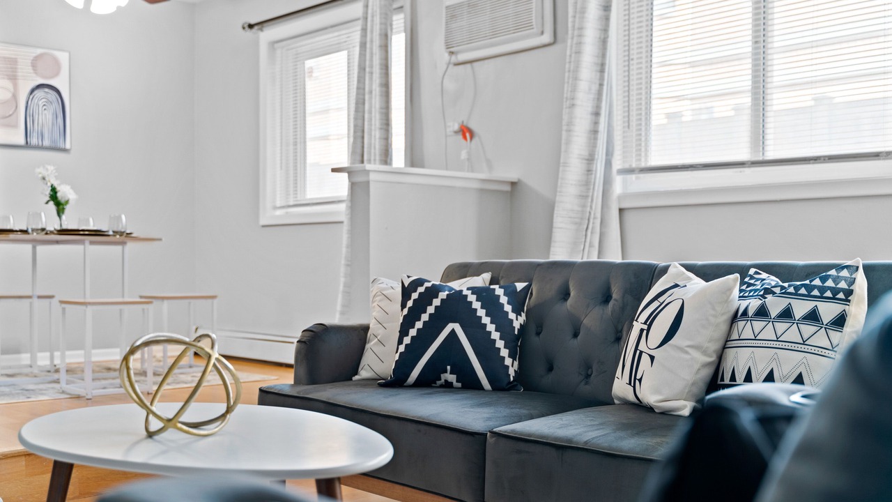 Photo of Livingroom in Oak Park