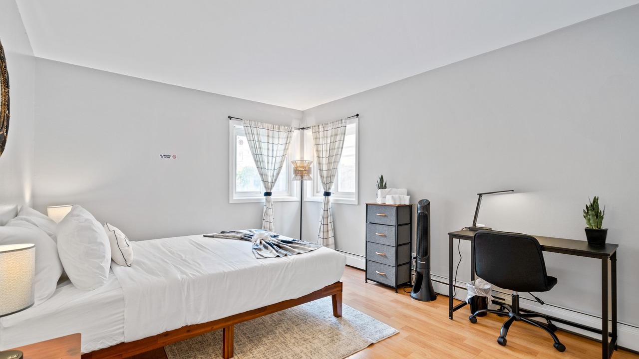Photo of Bedroom in Oak Park