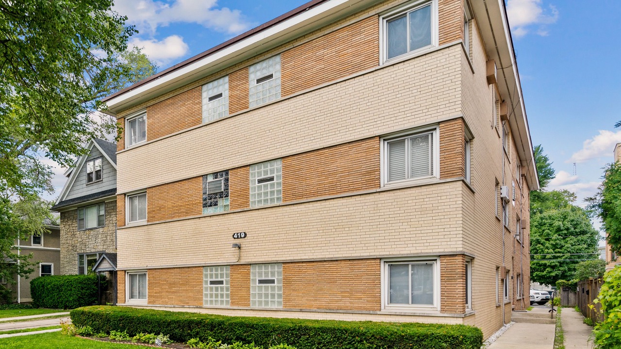 Photo of Outdoor in Oak Park
