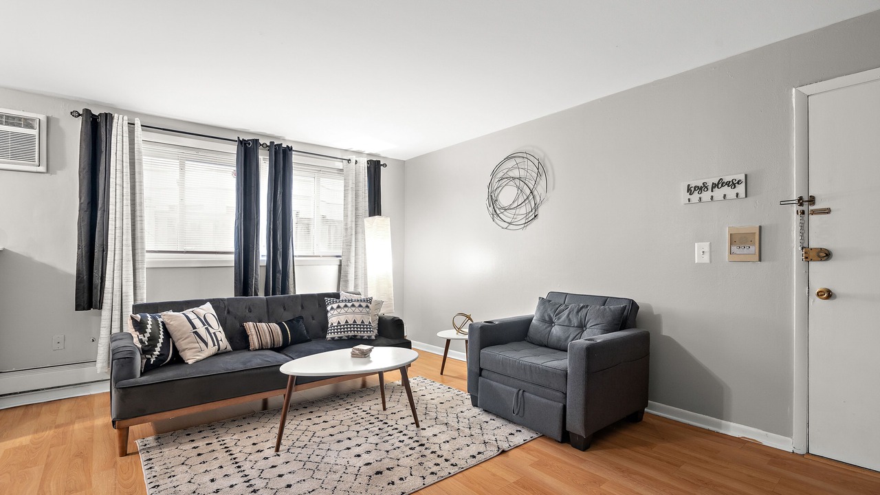 Photo of Livingroom in Oak Park