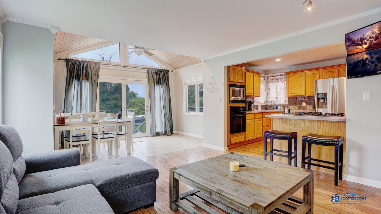 Photo of Livingroom in Ingleside