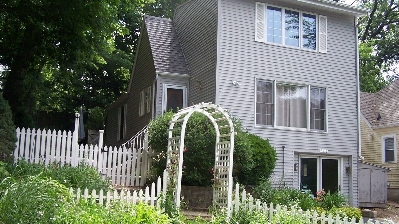 Photo of Outdoor in Solon Mills