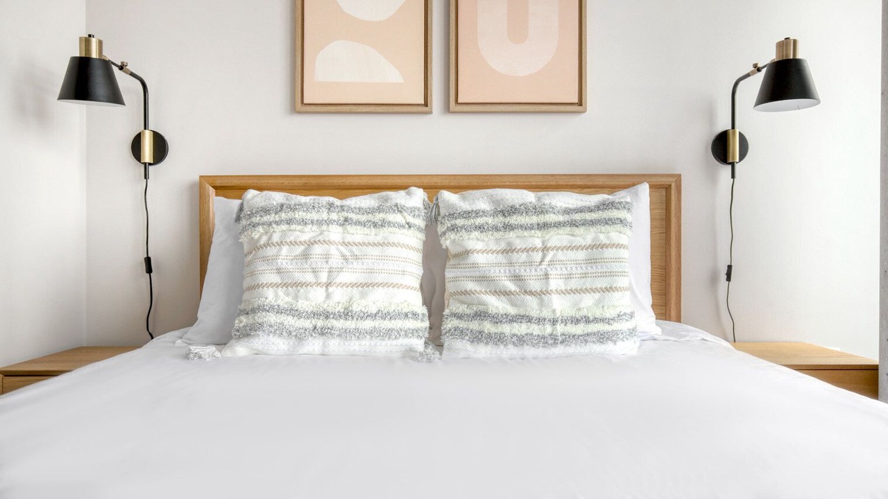 Photo of Bedroom in Lake View East