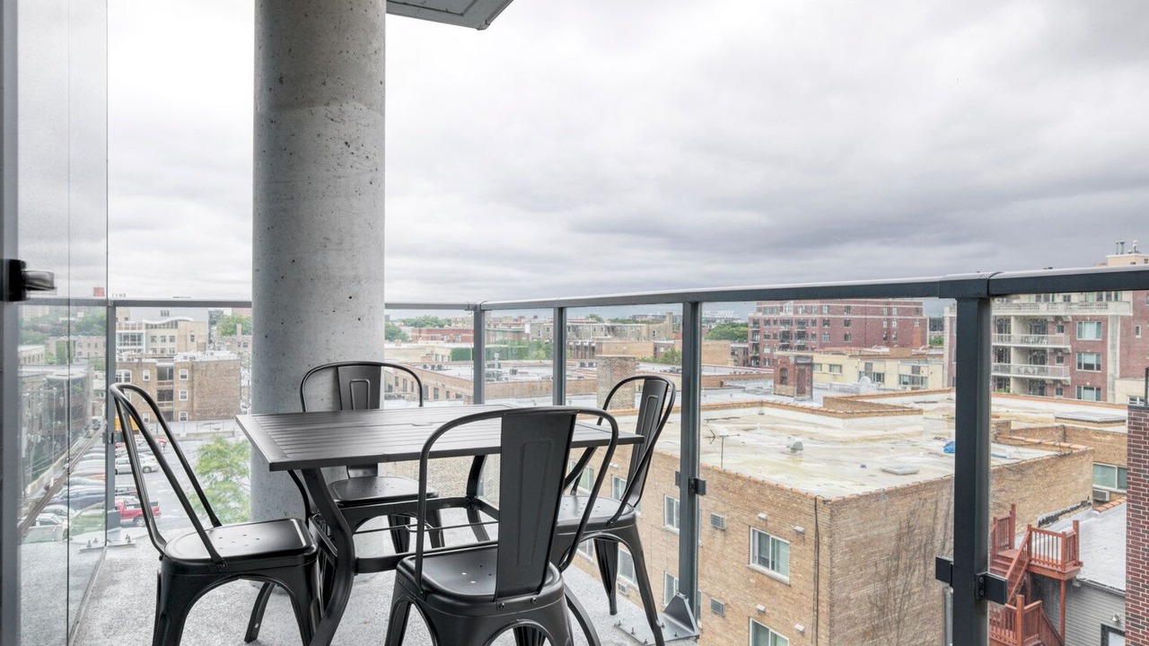 Photo of Outdoor in Lake View East
