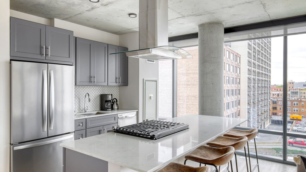 Photo of Kitchen in Lake View East