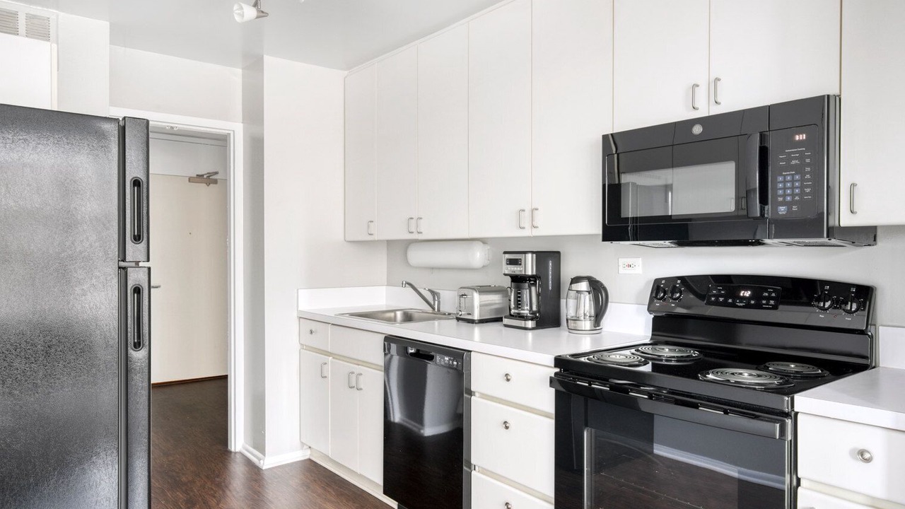 Photo of Kitchen in Lake View East