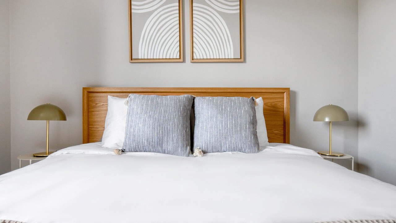 Photo of Bedroom in Lake View East