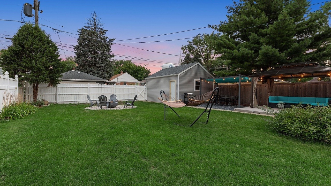 Photo of Outdoor in Brookfield