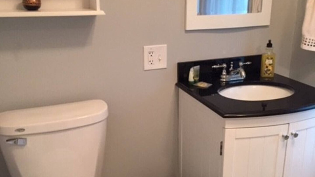 Photo of Bathroom in Oak Park