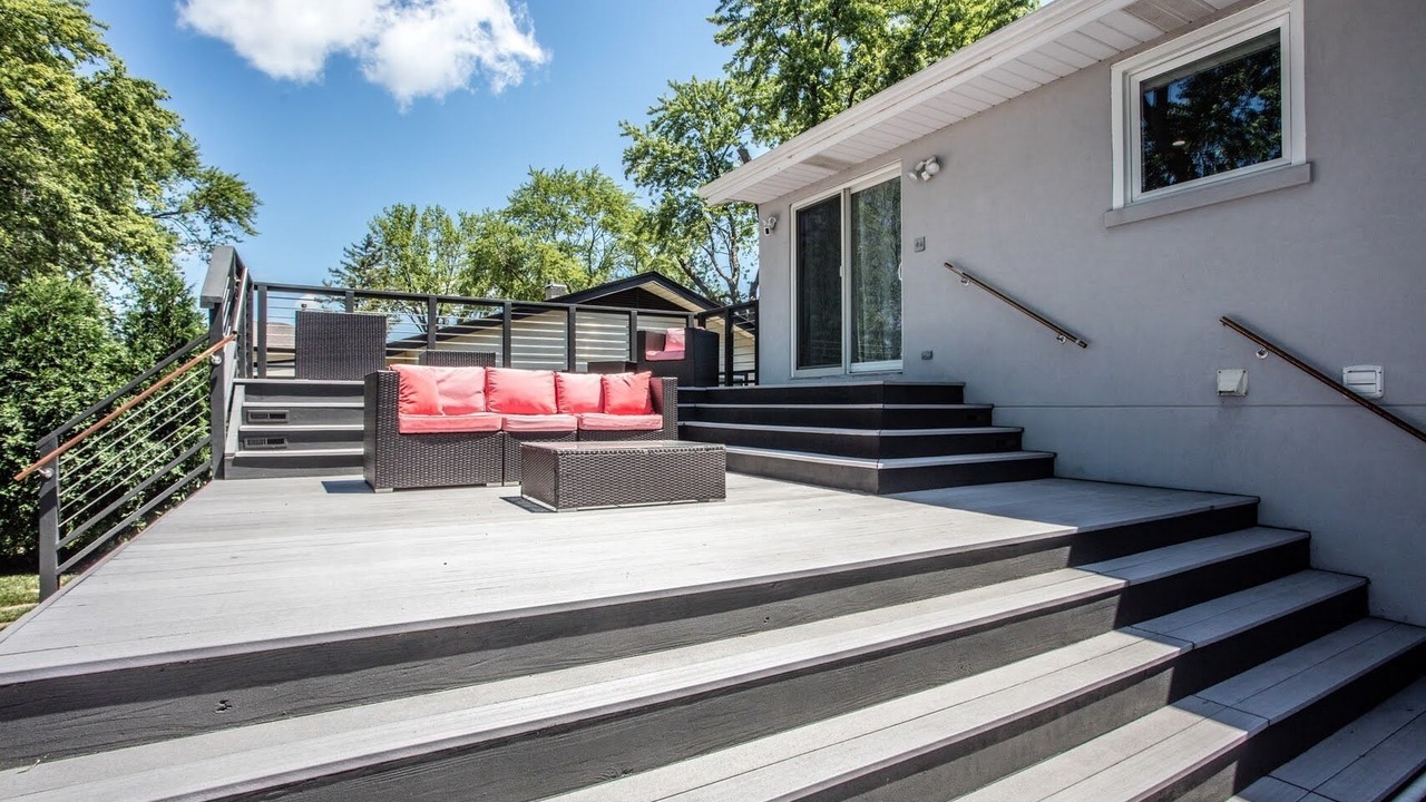 Photo of Patio Balcony in Elk Grove Village