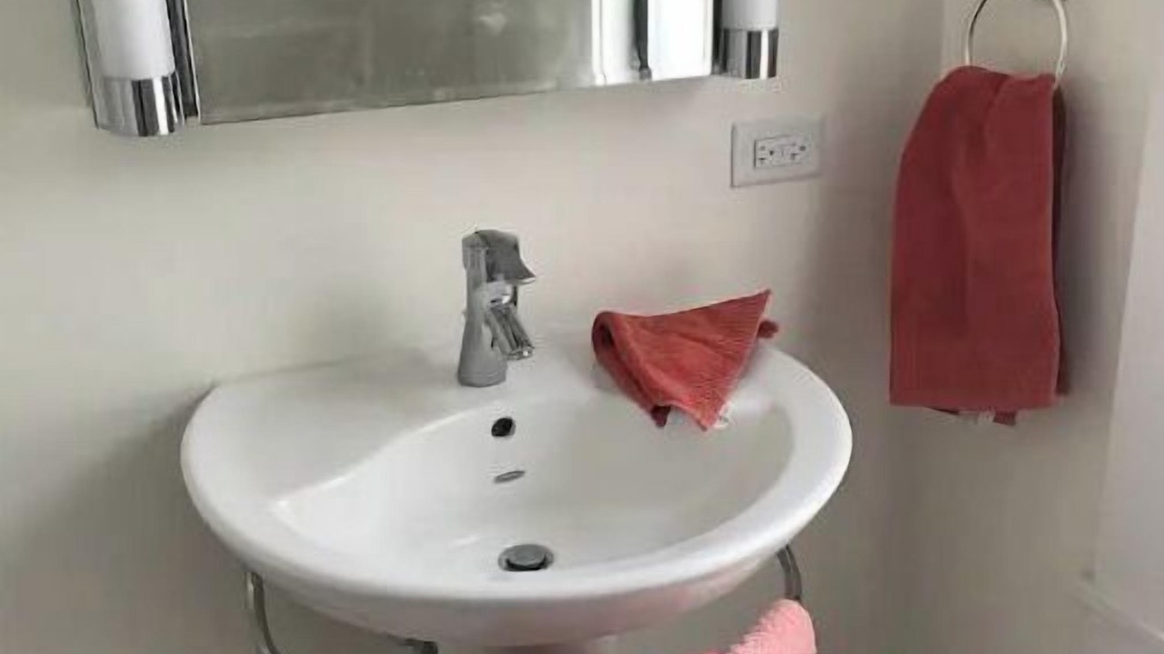 Photo of Bathroom in Des Plaines