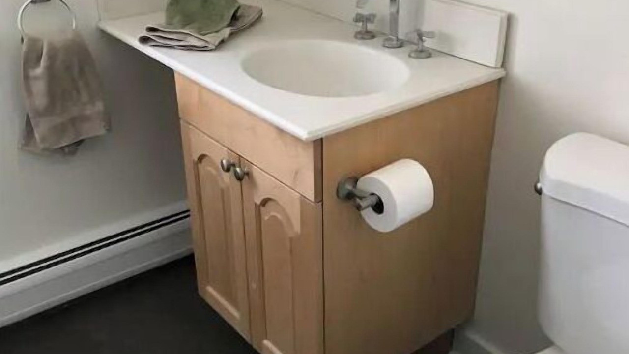 Photo of Bathroom in Des Plaines