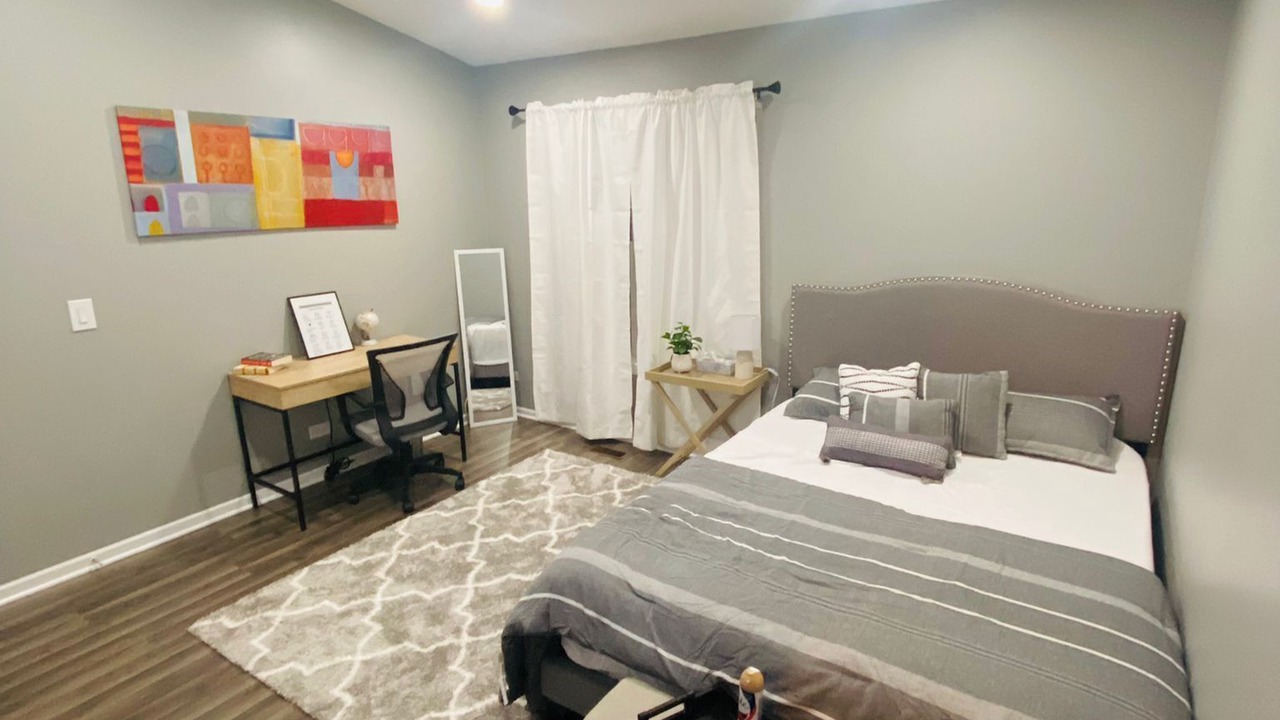 Photo of Bedroom in Mundelein
