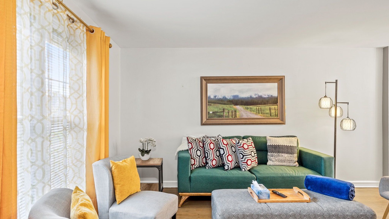 Photo of Livingroom in Belmont Cragin