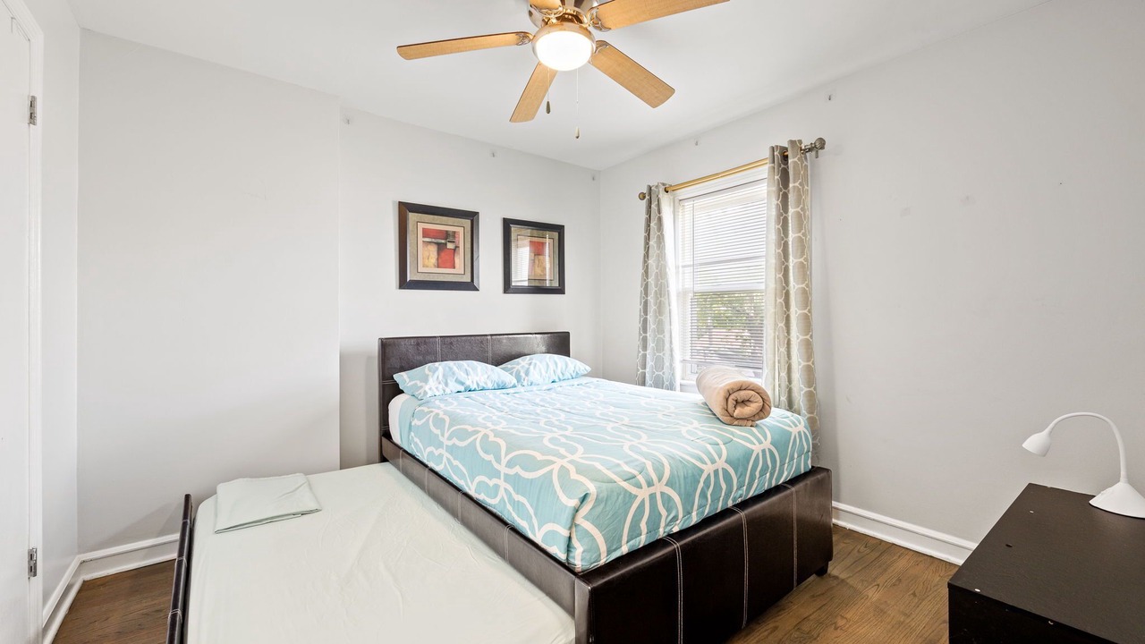 Photo of Bedroom in Belmont Cragin