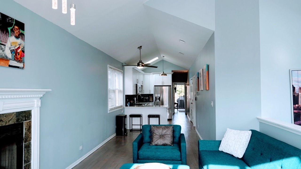 Photo of Livingroom in Near West Side