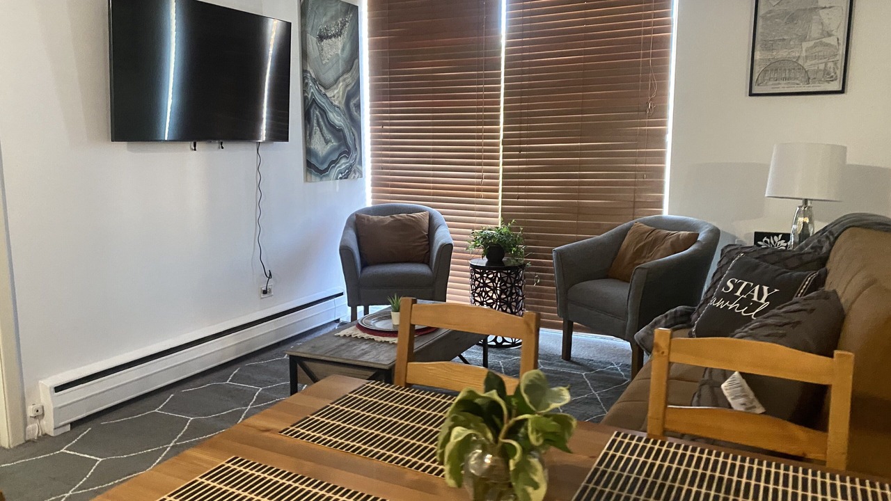 Photo of Livingroom in Rosemont