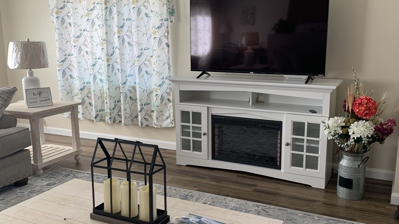 Photo of Livingroom in Litchfield