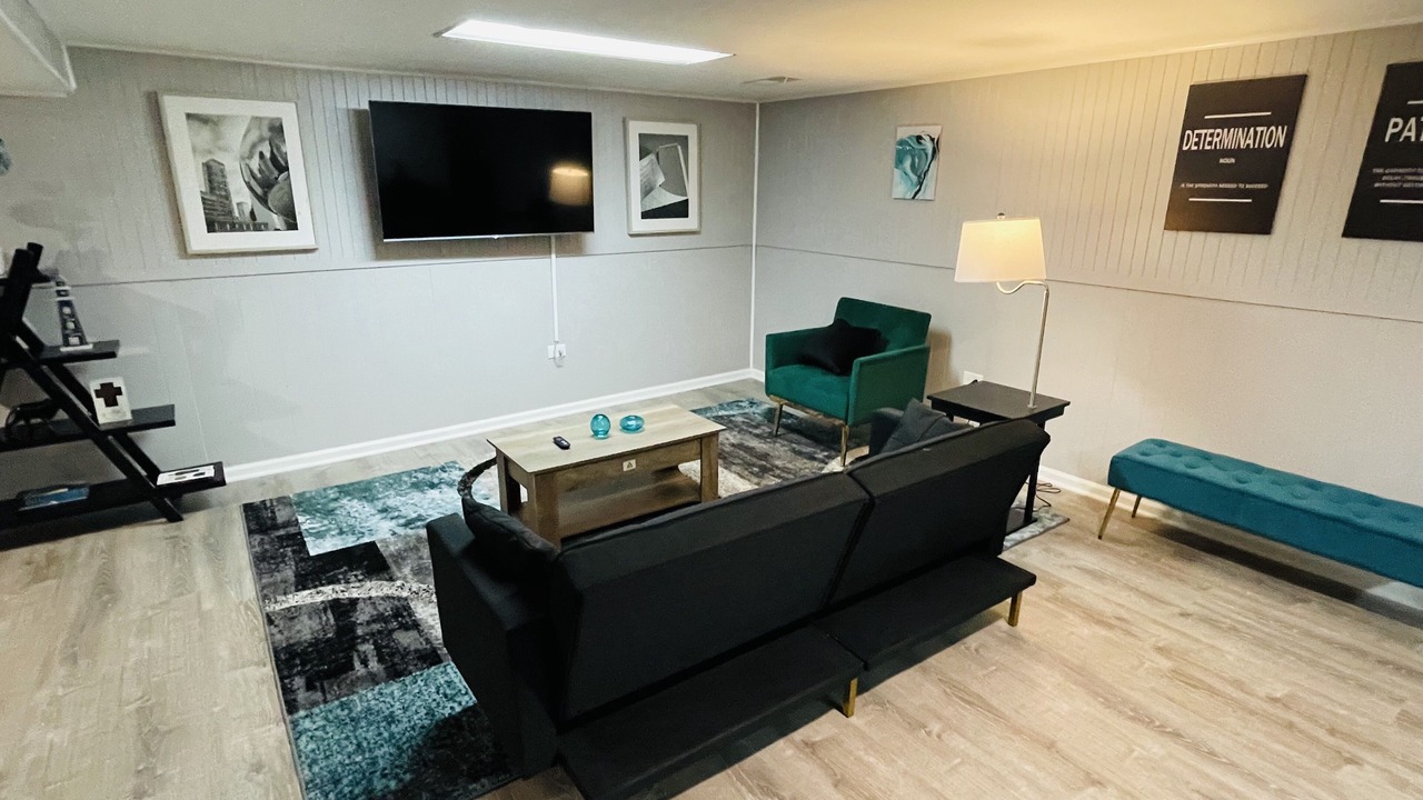 Photo of Livingroom in Glenview