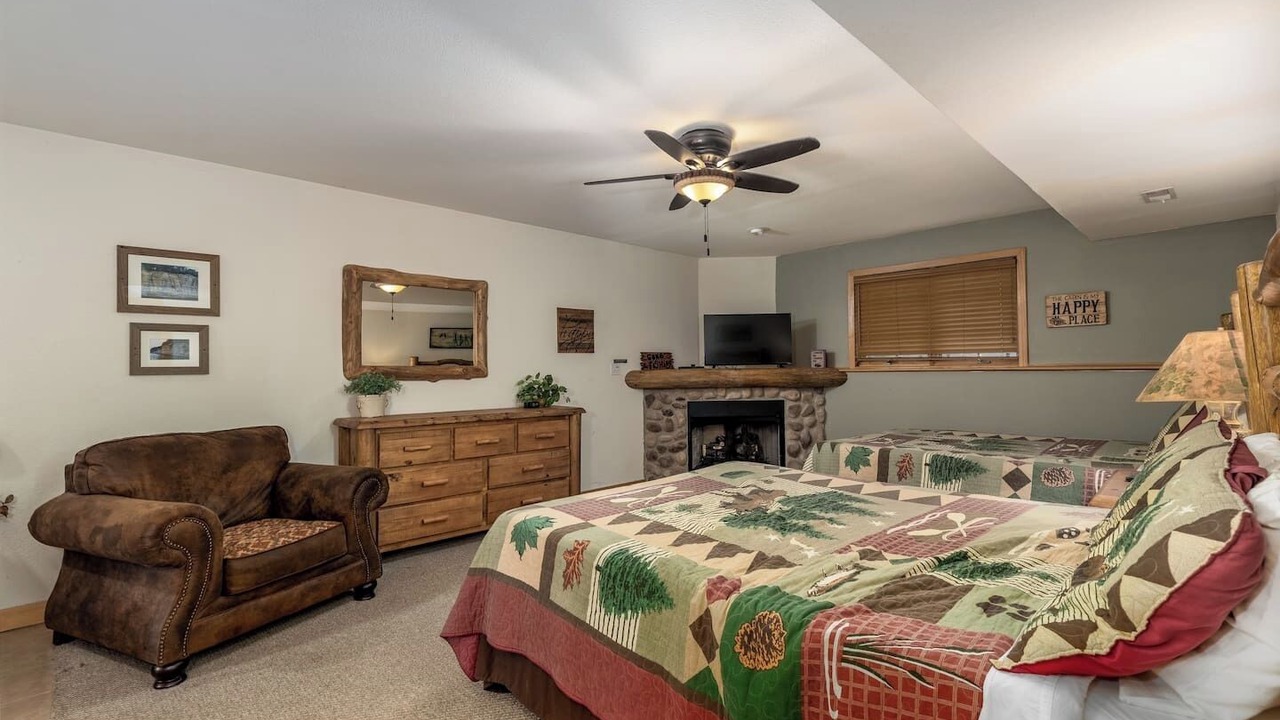 Photo of Bedroom in Oglesby
