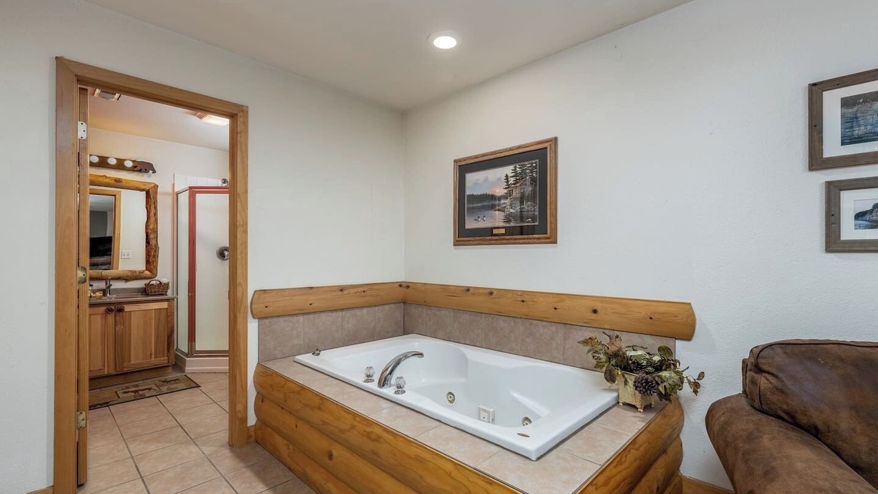 Photo of Bathroom in Oglesby