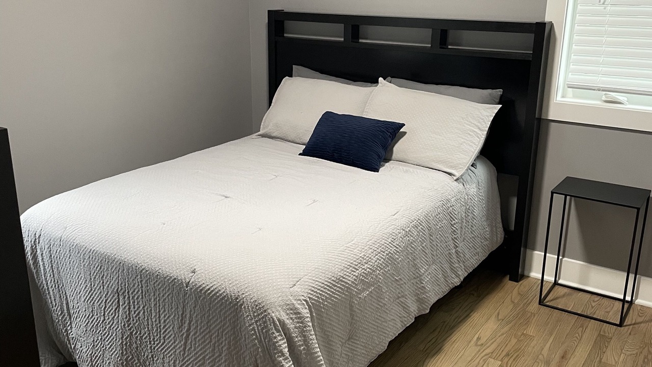 Photo of Bedroom in Des Plaines
