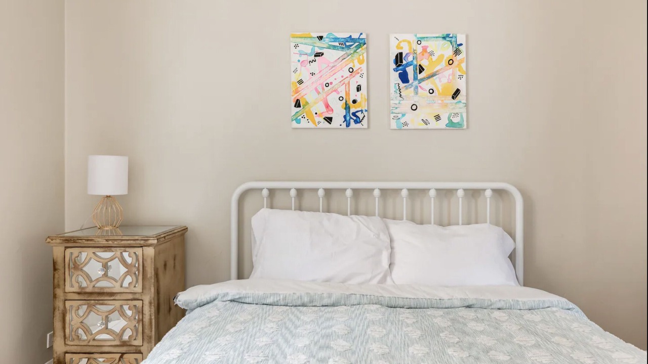 Photo of Bedroom in South Evanston