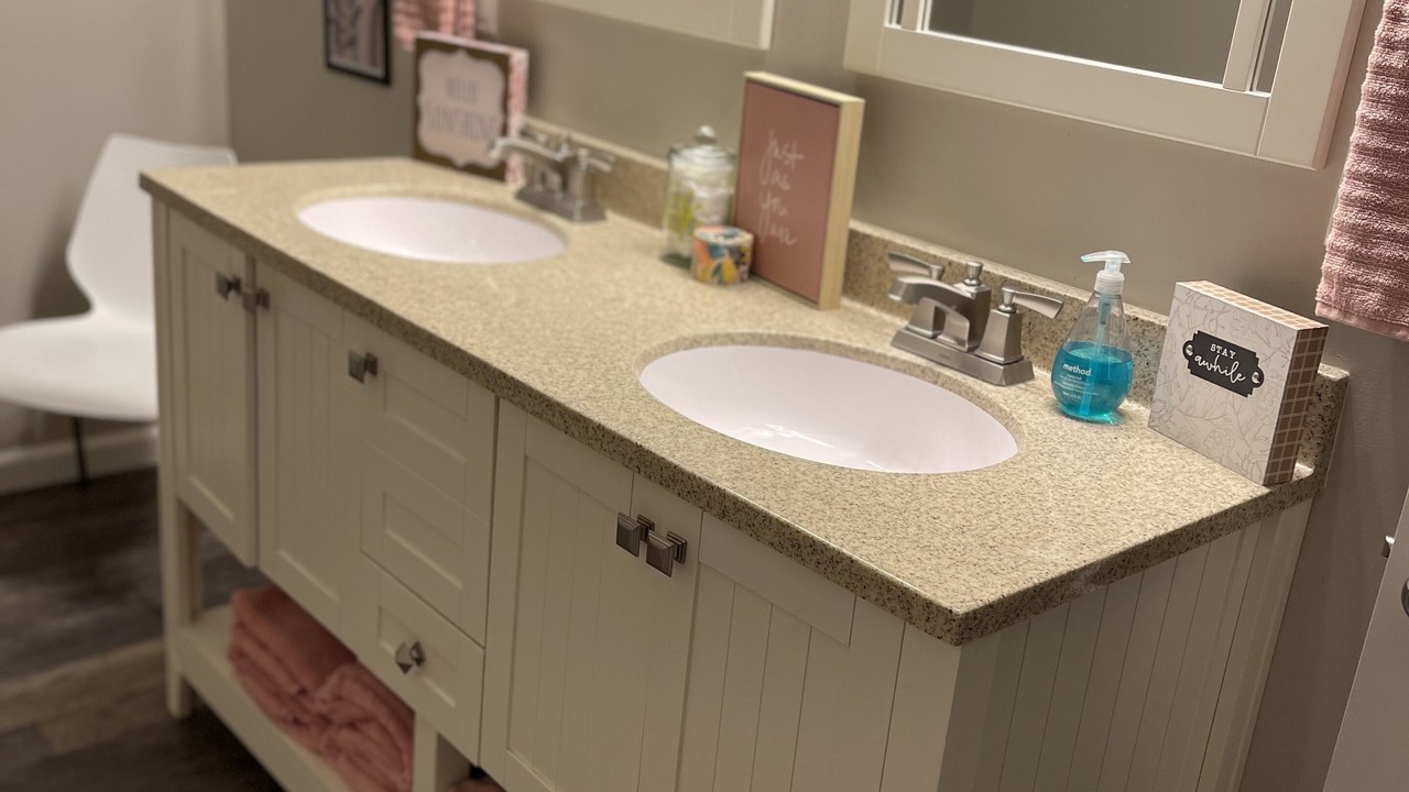 Photo of Bathroom in Ladd