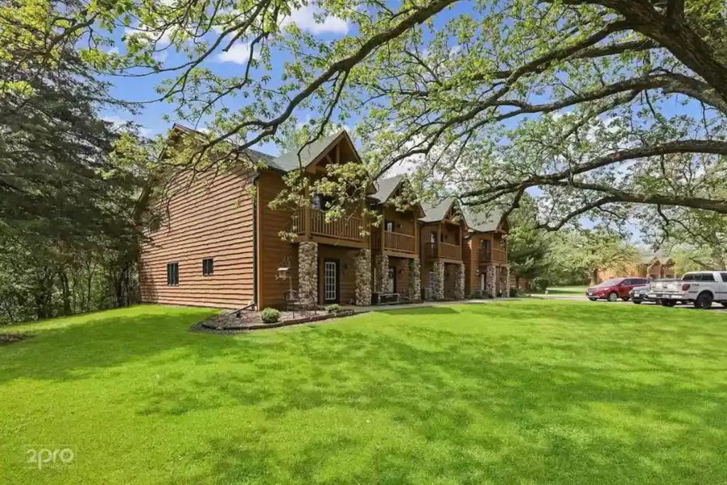 Photo of Outdoor in Utica